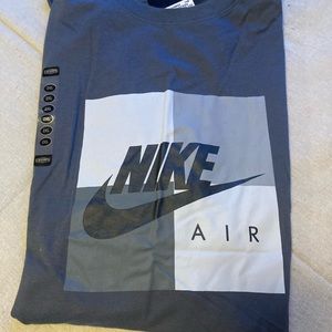 Men’s XXL Nike tshirt new with tags
